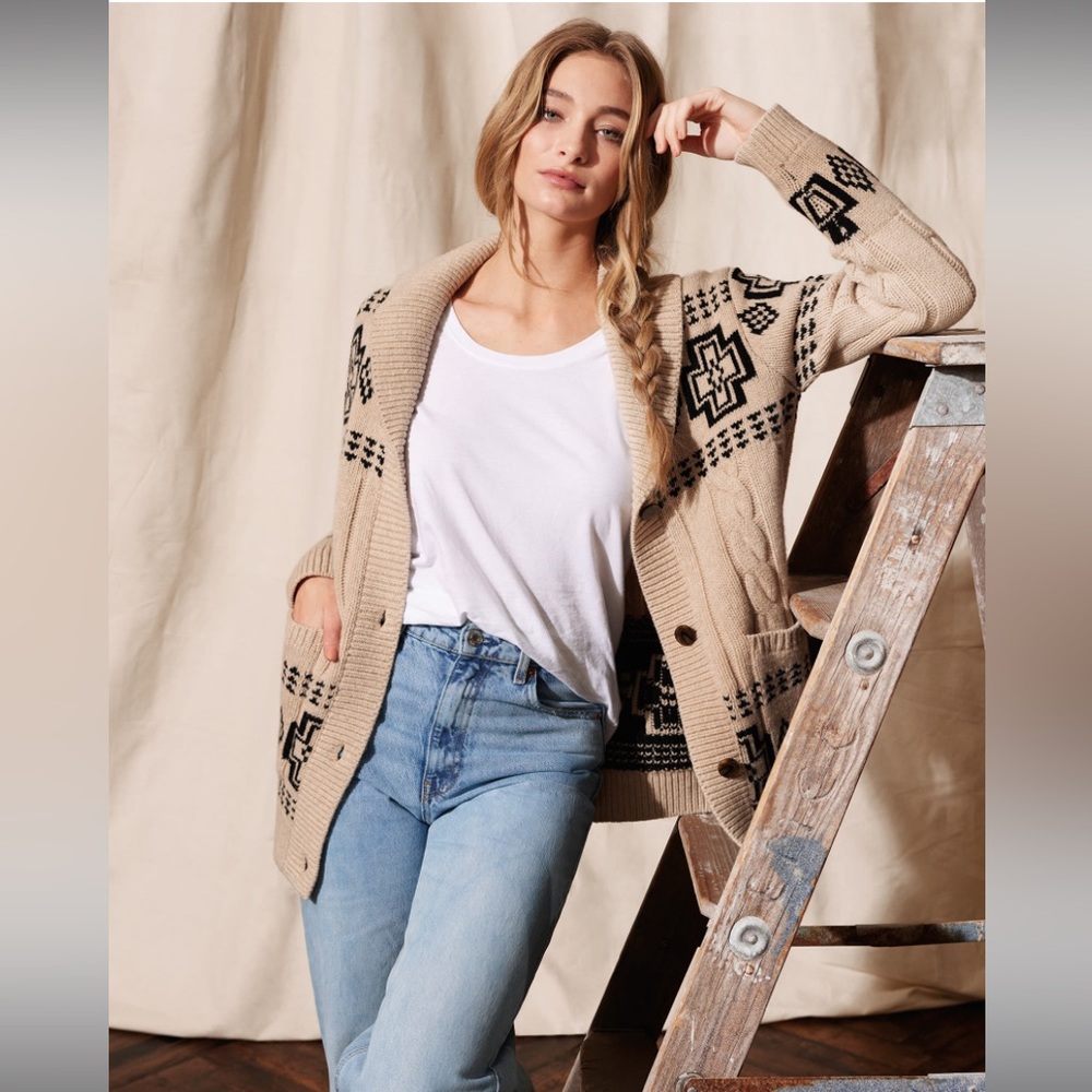Pendleton Harding Lambswool Cable Cardigan
